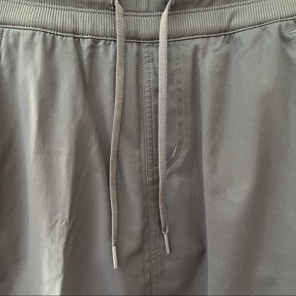 The North Face women’s Aphrodite Skort, various sizes, asphalt grey - Picture 4 of 9